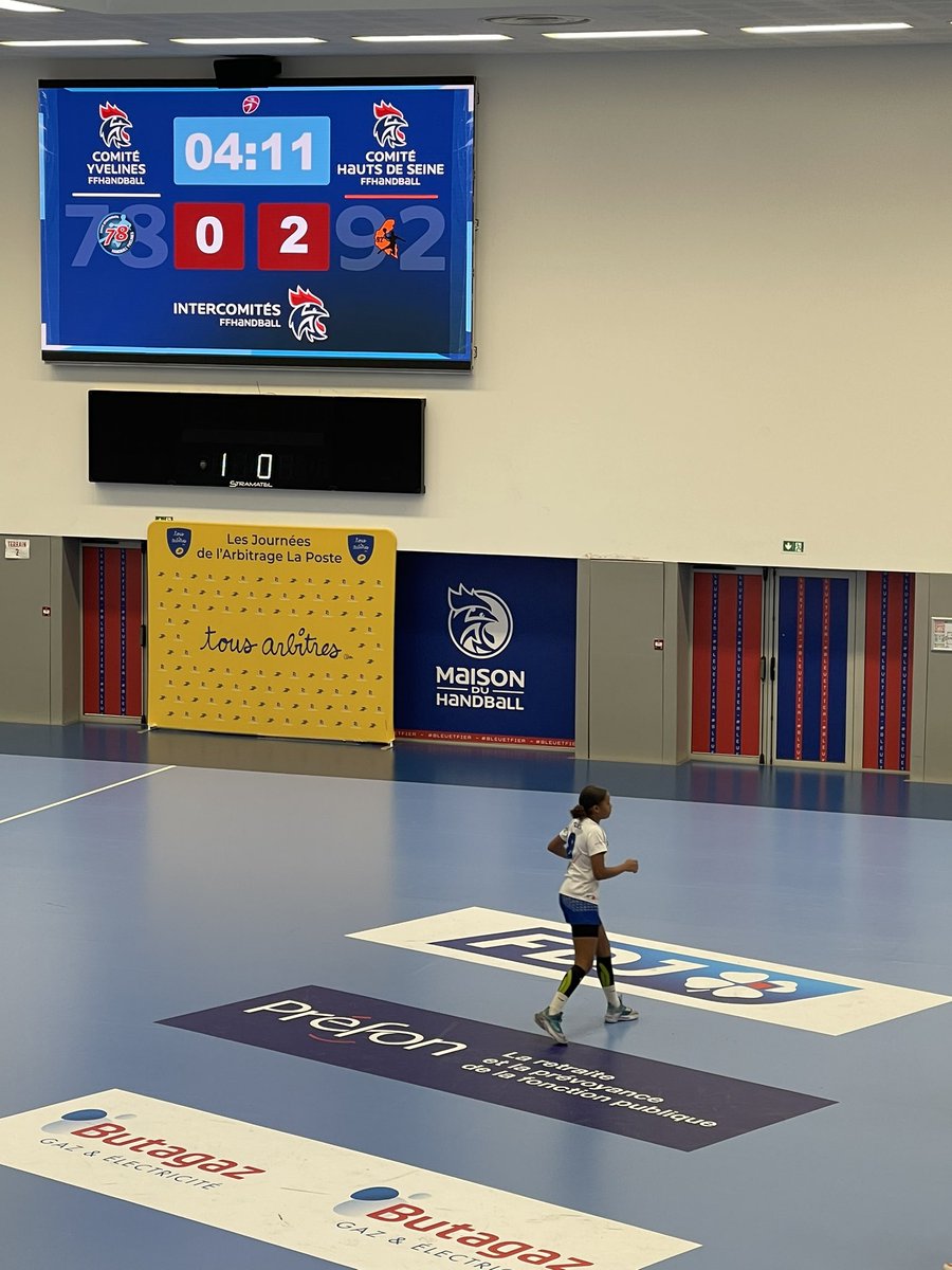 Inter-comités féminins <a href="/IdFhandball/">ligue IDF Handball</a> 
Haie d’honneur et respect pour les jeunes arbitres.
Ici tout commence 
<a href="/ffhandball/">FFHandball</a>