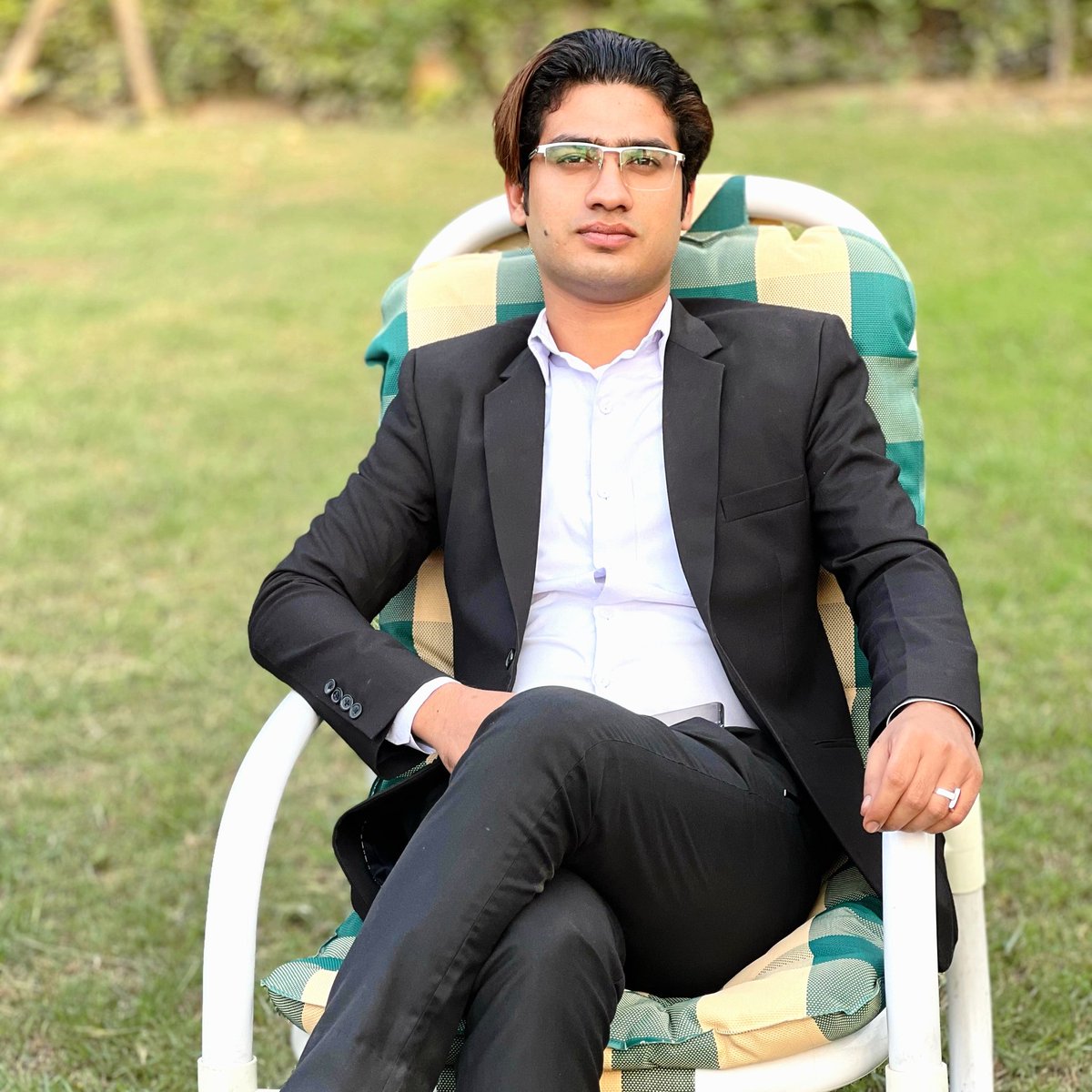 AdvocateUsama1's tweet photo. #NewProfilePic https://t.co/RJYgf0R72f