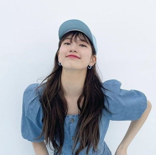 skuukzkuy's tweet photo. Baby                             Babiest https://t.co/ejcUNOsrd1