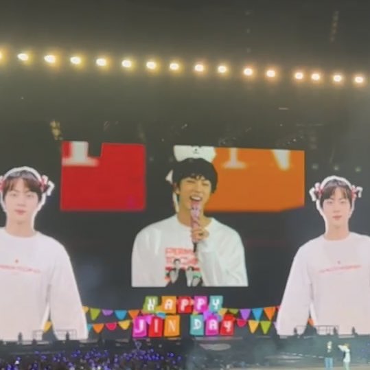 calvinkjk's tweet image. forever my favourite moment