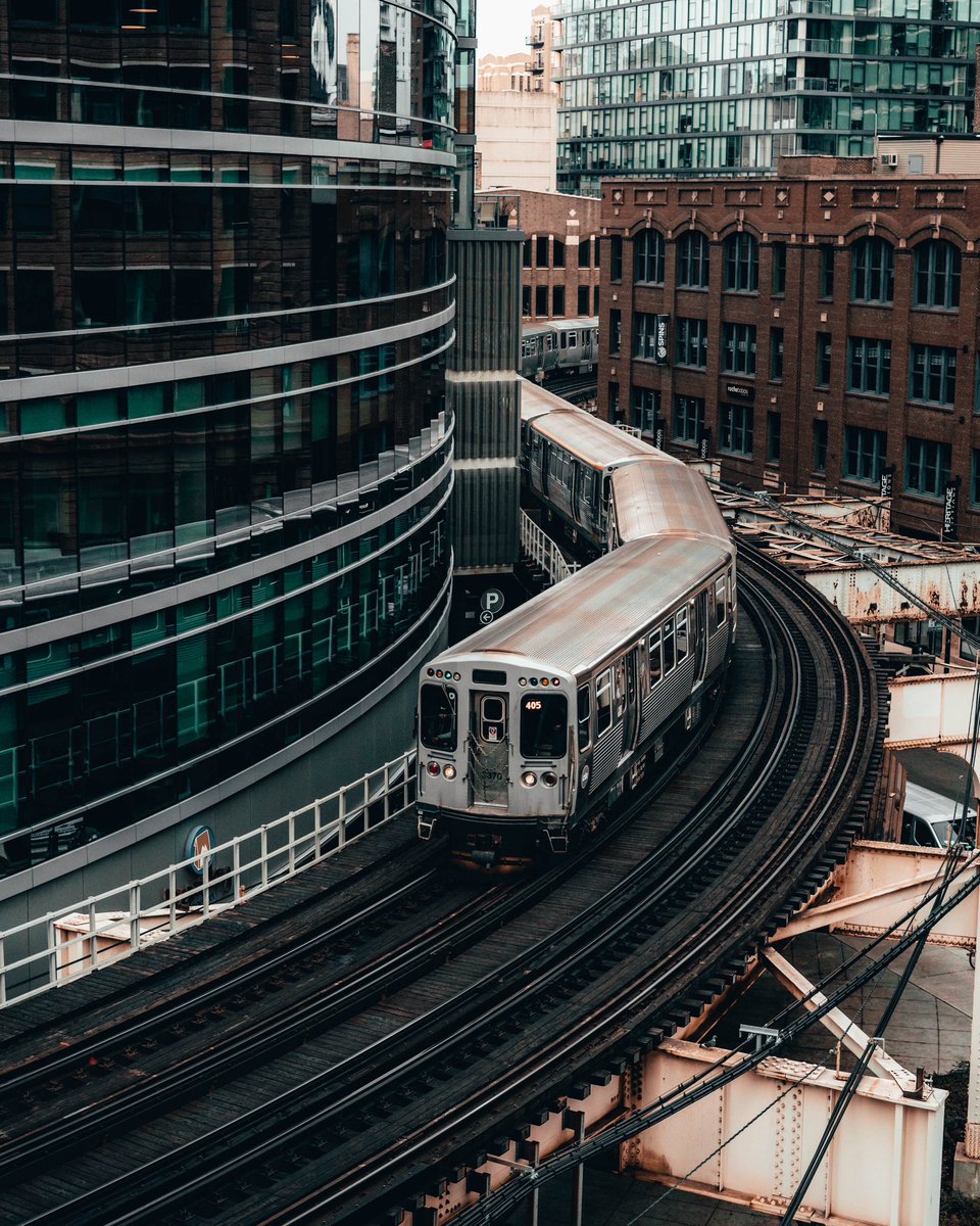 FilipeFelix's tweet photo. Chicago CTA
.
.
.
.
.
.
#hellofrom #chicago #creativeoptic #leagueoflenses #tlpicks #capitalshooters #timeoutchicago #lensbible #eyeinthechi #passionpassport #mychicagopix #citykillerz #houseoftones #urbanandstreet #artofchi #urbanaisle #likechicago #choosechico https://t.co/KEegGkhxff