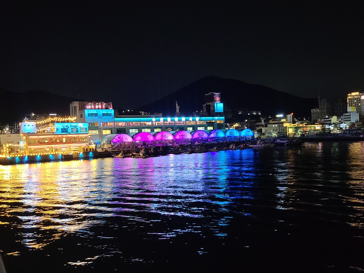 Yo11202Yo1120's tweet photo. 마레와함께 https://t.co/Gi1iz3LHvZ