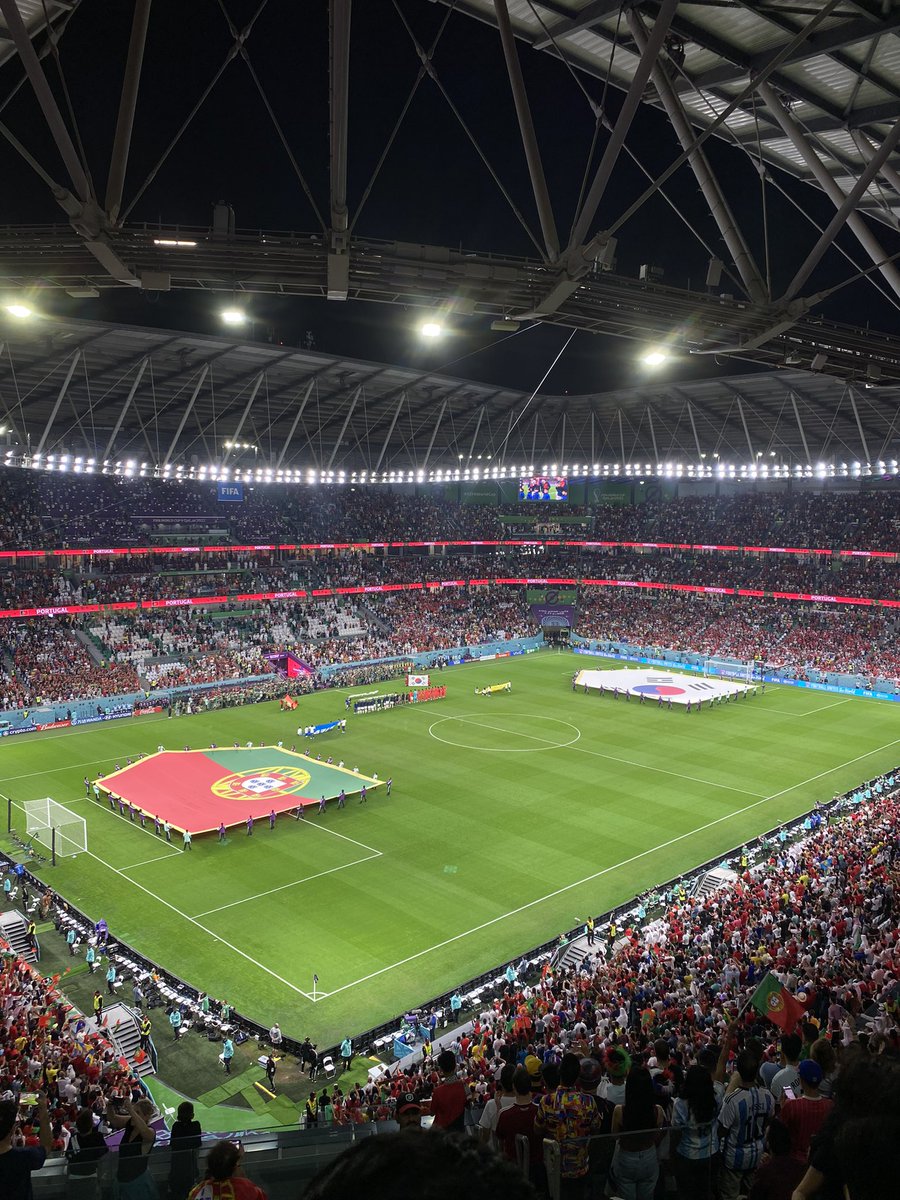 h22v's tweet photo. عشوائيات كاس العالم بقطر ❤️❤️ #WorldCup2022 https://t.co/vgycuJeOkR