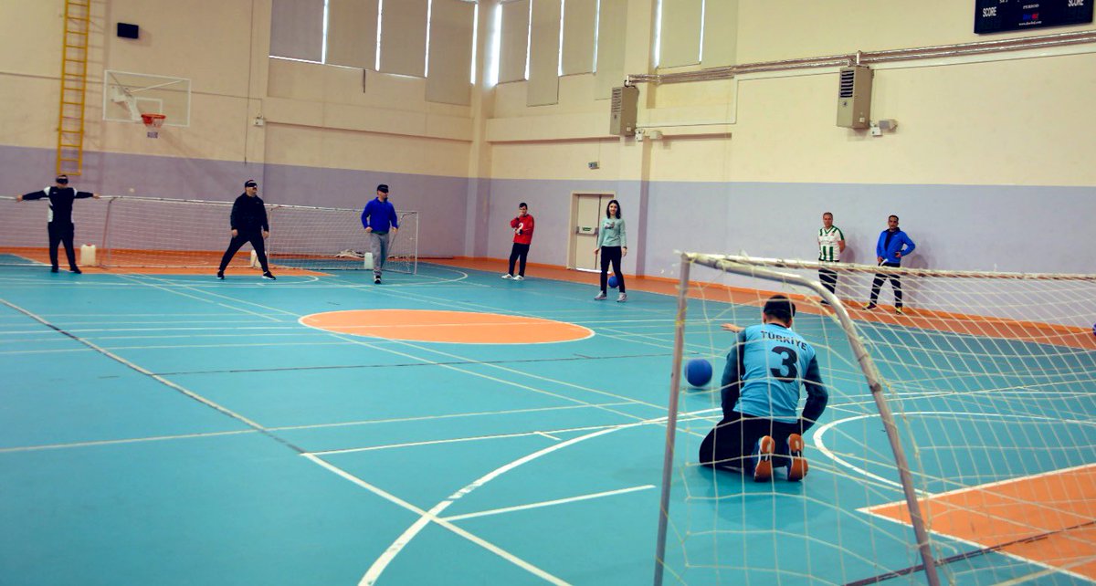 "En büyük engel kalbe sevgi ve merhameti sokmayan engeldir."
🧑‍🦽🧑‍🦯🧑‍🦼

3 Aralık Dünya Engelliler Günü'nü münasebetiyle bugün görme engelli kardeşlerimizle GOLBOL etkinliğinde bir araya geldik.

Gönül gözleri pırıl pırıl kardeşlerime keyifli dakikalar için çok teşekkür ediyorum.