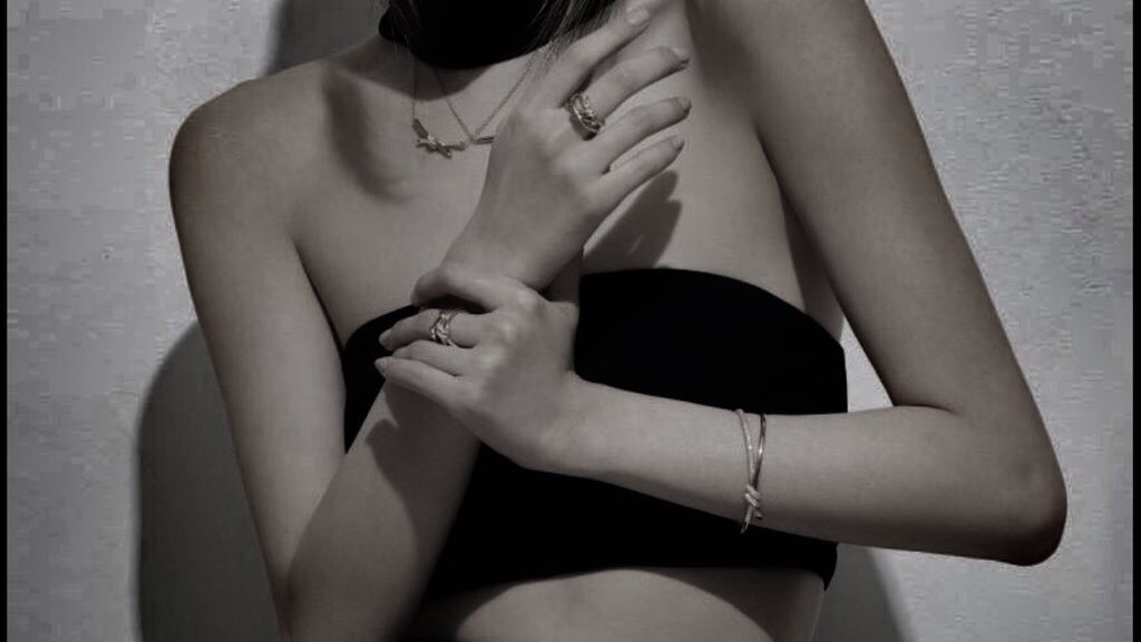 ًً (@g0thse) on Twitter photo 