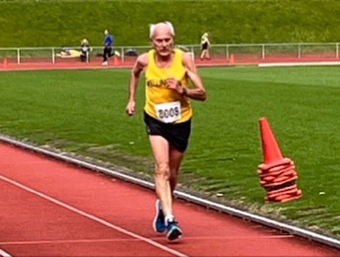 KVSwitzer's tweet photo. Cheered on by friends Richard, Neil, and Kathrine; Roger Robinson wins the New Zealand Masters championship 80+ title in the 3K, which he ran as a warm-up for Sunday’s 5K!
#AdidasWomen
#AdidasRunning
#adidas
#Peloton
#Runwith261
#Empowerment
#Inspiration https://t.co/Z7mWXp6pgj