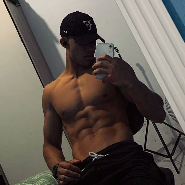 luccczx's tweet photo. ⠀⠀⠀⠀⠀⠀
⠀⠀⠀⠀⠀
⠀⠀𝐭𝖾𝗻𝗁𝗈 𝖺 𝖽𝗋𝐨𝗀𝗮 
⠀⠀𝗊𝗎𝗲 𝗍𝖾 𝖽𝖾𝗂𝘅𝗮 𝗇𝖺 𝗼𝗇𝖽𝐚. 𖦹
 ⠀⠀⠀ https://t.co/LXlpFuPdlY