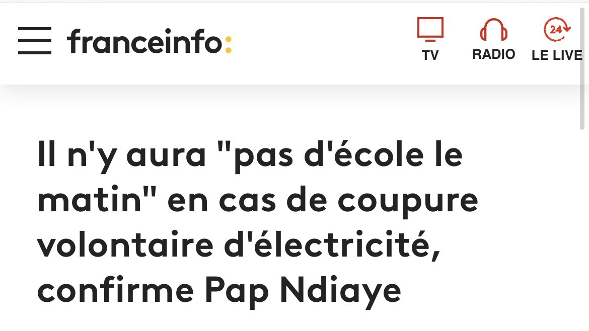 ZemmourEric's tweet photo. Dans la France d’Emmanuel Macron, on donne un milliard d'euros à l'Afrique, avec un complexe de supériorité stupéfiant, mais on ferme des écoles parce qu'on n'a plus d'électricité. https://t.co/fb05tifoZq
