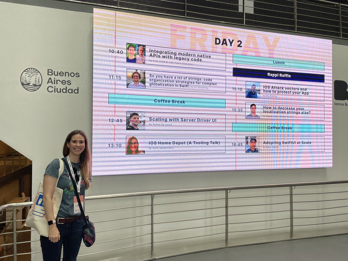 phynet's tweet photo. So, itโs done! I did my first talk in a conference. Loved the experience, and I hope ppl found it interesting enough. The audience was amazing. Theyโre so warm and welcoming and made a couple of friends! @baswiftable #swiftable https://t.co/vwz4y55you