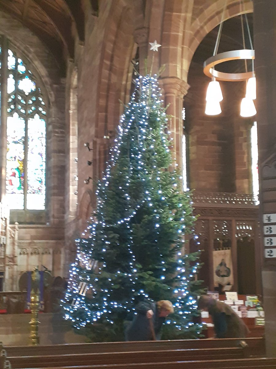 stsilasbburn's tweet photo. The Xmas tree is up. All 23ft of it. @cofelancs https://t.co/5j7UOO8gB1
