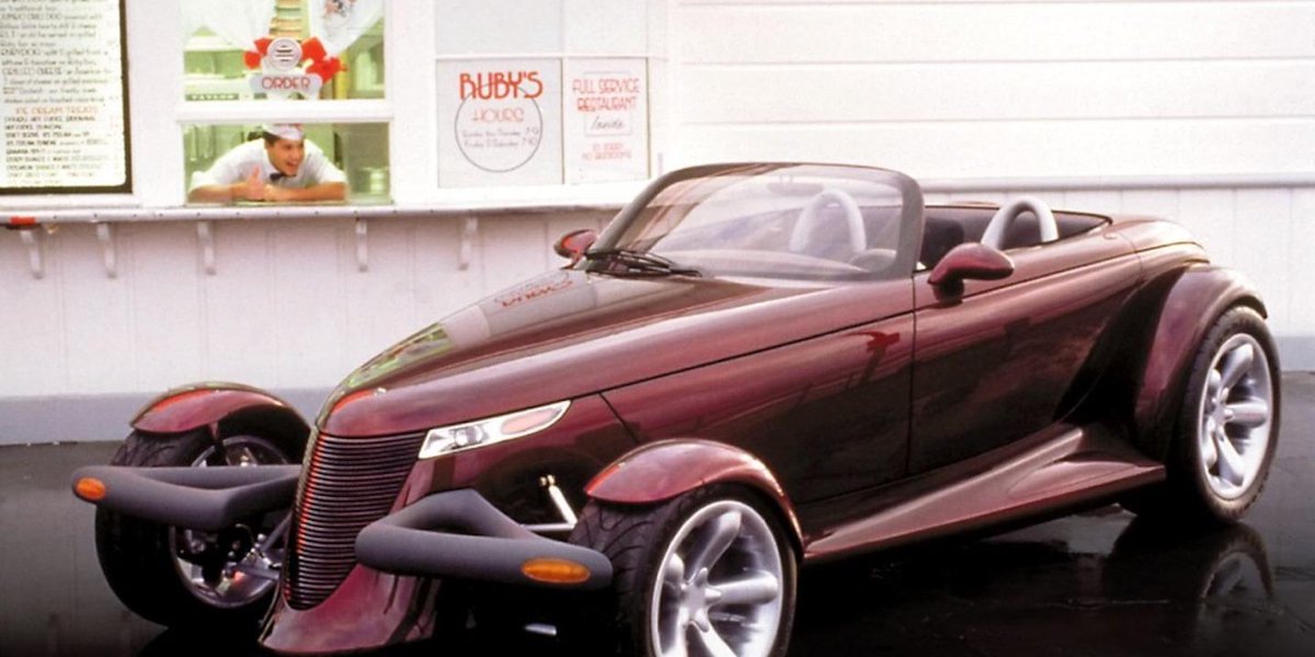 AutoGids gaat terug naar de toekomst. Een duik in de archieven levert deze Plymouth Prowler uit 1993 op. Wat maakt deze conceptcar zo bijzonder? autogids.be/autonieuws/nos…