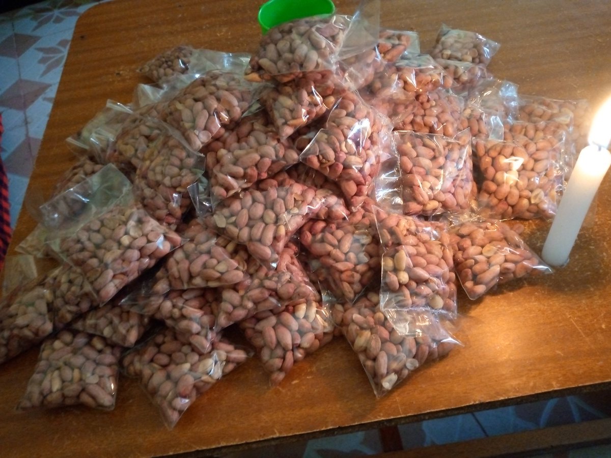 KimCheptai's tweet photo. Hapa tunadryisha mdogomdogo na Kupackage. A cool 700/= 
I sold within an hour by the way, kwa base ya Jaba Pale kwa Maish😁 https://t.co/HPslnsrWls