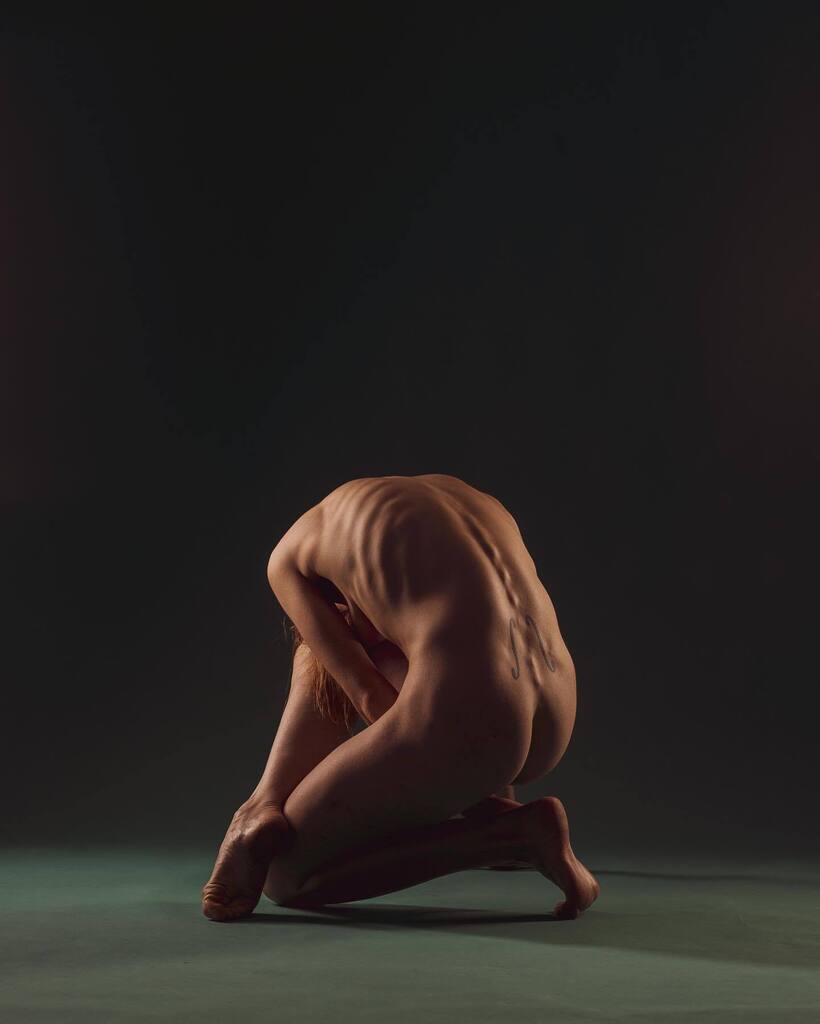 🪱
PH/ <a href="/jules/">Julie Angell</a>.delalune 

#body #dancer #photography #dance #danse #picoftheday #thisphoto #studio #pleasure instagr.am/p/CltMPCHLQWn/