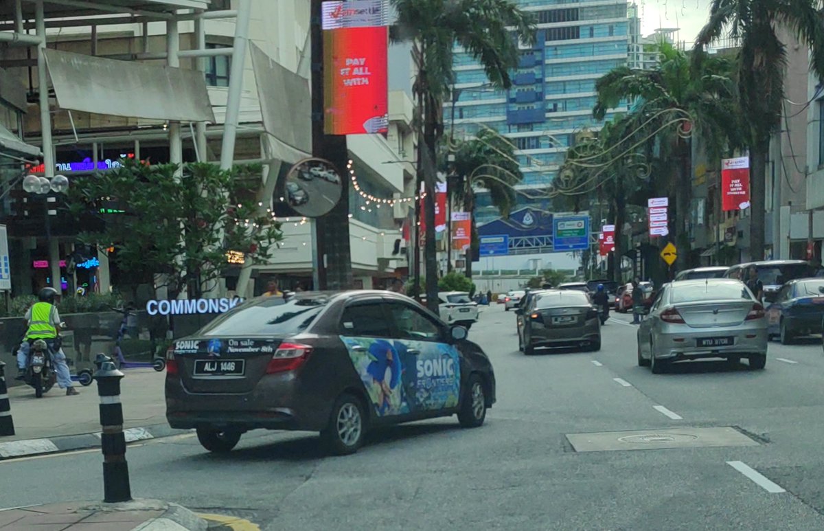 SonicHacki's tweet photo. #SONICFRONTIERS CAR AD SPOTTED IN MALAYSIA
Sign of Sonic Frontiers trying to expand in more markets unlike before!! https://t.co/iCALmFiGfP