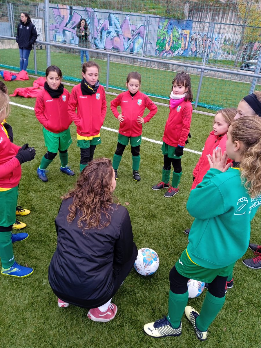 amigosdelduero_'s tweet photo. BENJAMÍN ⚽️ PARTIDO

Las nuestras logran el mejor partido de la temporada.

Muy buena la mejoría y evolución de todo el equipo que, en el día de hoy, culminó Paulita con dos tantos.

Imágenes del partido 📸

#UnaNuevaEra
#VamosMiZamora ❤️🤍💛💚 https://t.co/kNX6jYTqkl