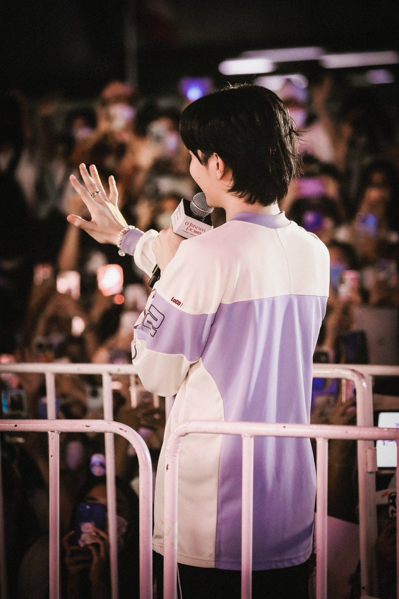 Locobiblebuild's tweet photo. เรารักพี่บิวที่สุด~~~~💙
@Buildbuilddd 

 #BuildXLancome https://t.co/XfBlCmRAq2