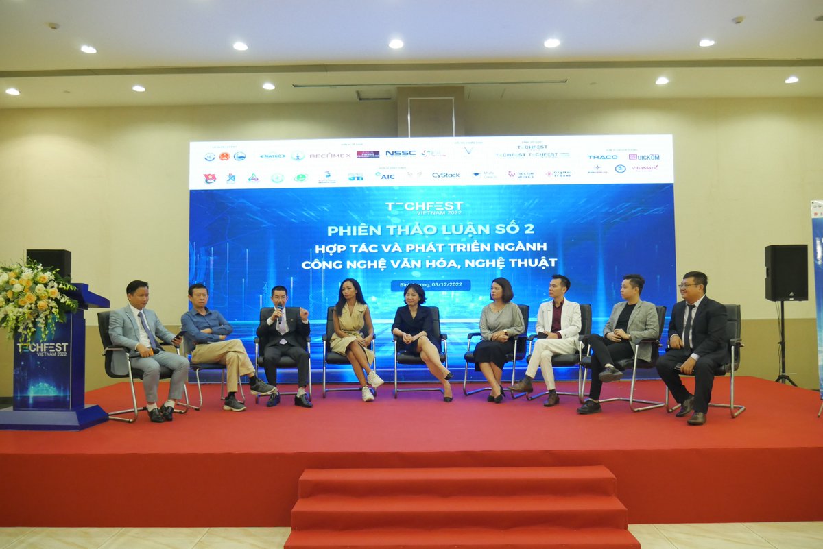 AlphaTrueAPT's tweet photo. 🗾 @ReyTheAlpha presented at the conference #Testfest Vietnam 2022 - Innovation Hub Stage, where developers may express their passion.
Our CEO was interviewed by the national ANTV Channel. We are happy to do so. 💙
#AlphaTrue https://t.co/NLGAnq40de