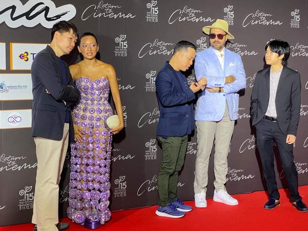 Bront_Palarae's tweet photo. Thank you for the warm welcome and great reception, World Film Fest of Bangkok. 🙏
#StoneTurtle
#OpeningFilm https://t.co/vP6KAqUOJU