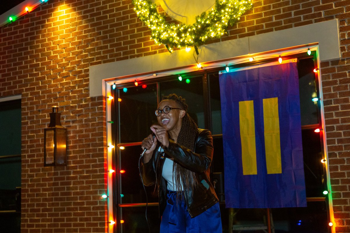 Kelley Robinson tweet media