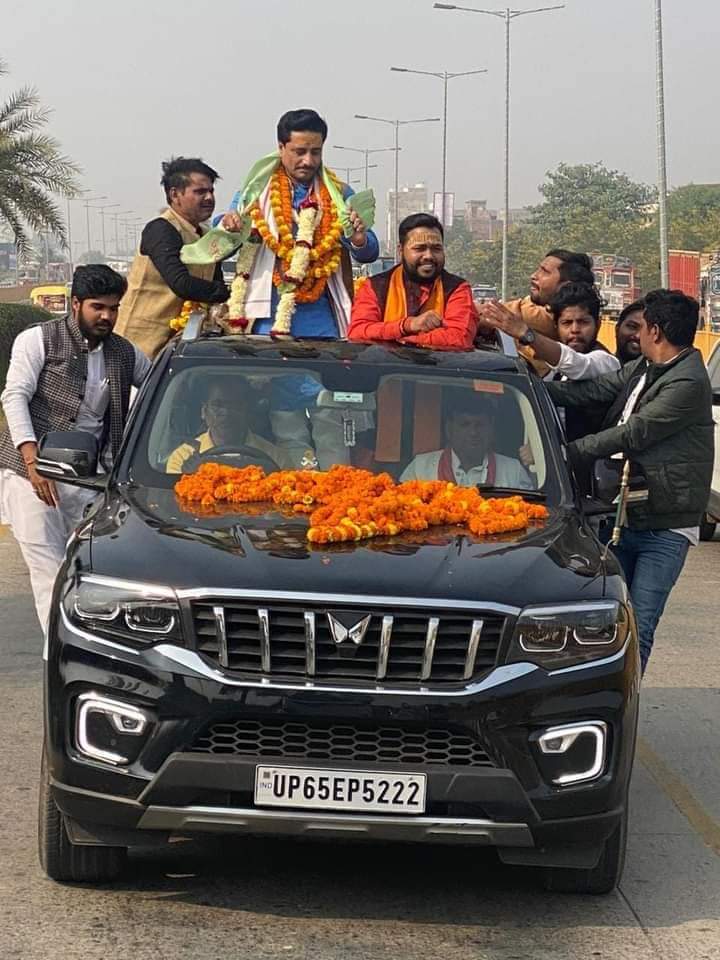 NagendraOffice's tweet photo. आप सभी को मेरा सादर प्रणाम।
केंद्रीय खादी आयोग के सदस्य बनने के बाद प्रथम काशी आगमन पर दिनांक 3/12/2022 को अपने गृह जनपद वाराणसी (काशी ) https://t.co/DVibvs3nBJ