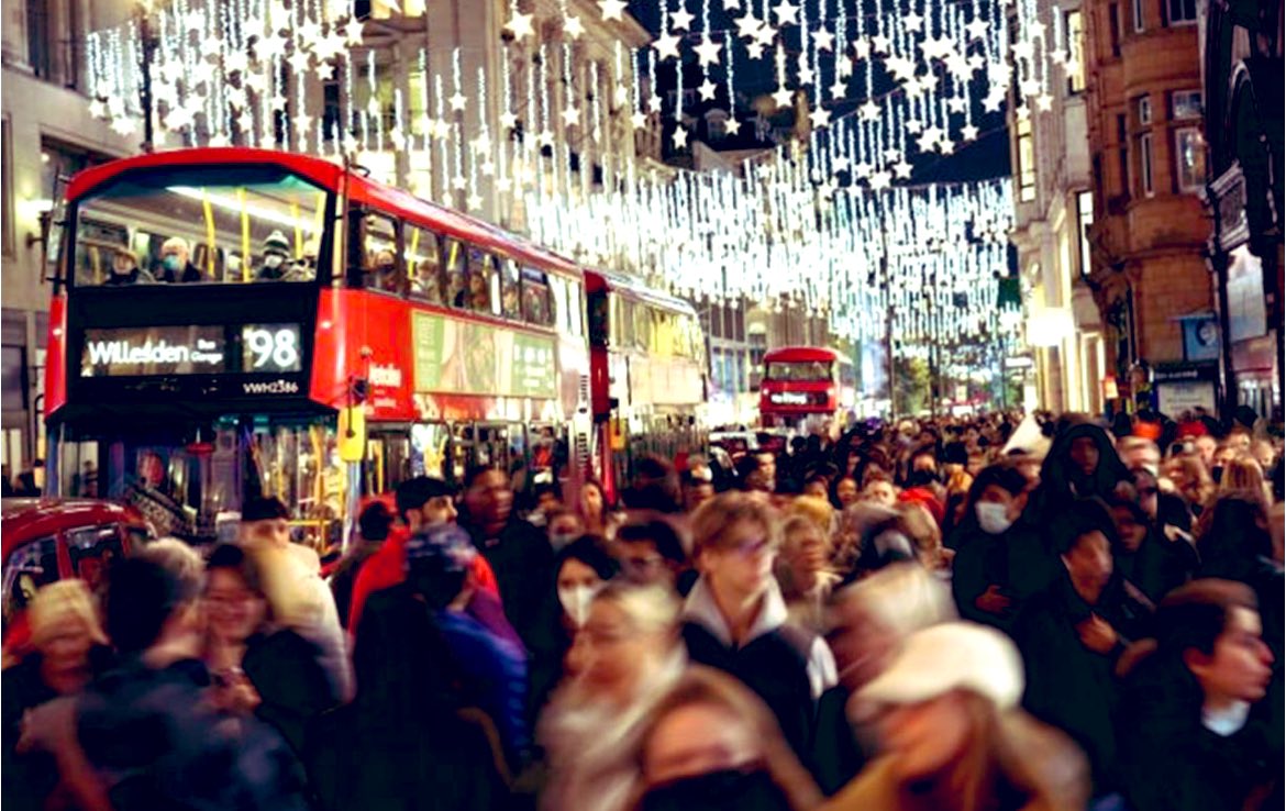 In the third edition of 𝐕𝐈'𝐬 𝐂𝐡𝐫𝐢𝐬𝐭𝐦𝐚𝐬 𝐂𝐨𝐧𝐬𝐮𝐦𝐞𝐫 𝐈𝐧𝐝𝐞𝐱, our spotlight focuses on Joules who have been rescued from administration by Next, saving around 100 stores and 1,500 jobs.

bit.ly/3iDnIUA