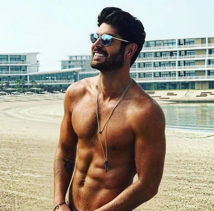 Solo vengo a decir que sigo vivo.
#SexRol #FreeRol #roleplayer #fake #LewdRP #fakeland