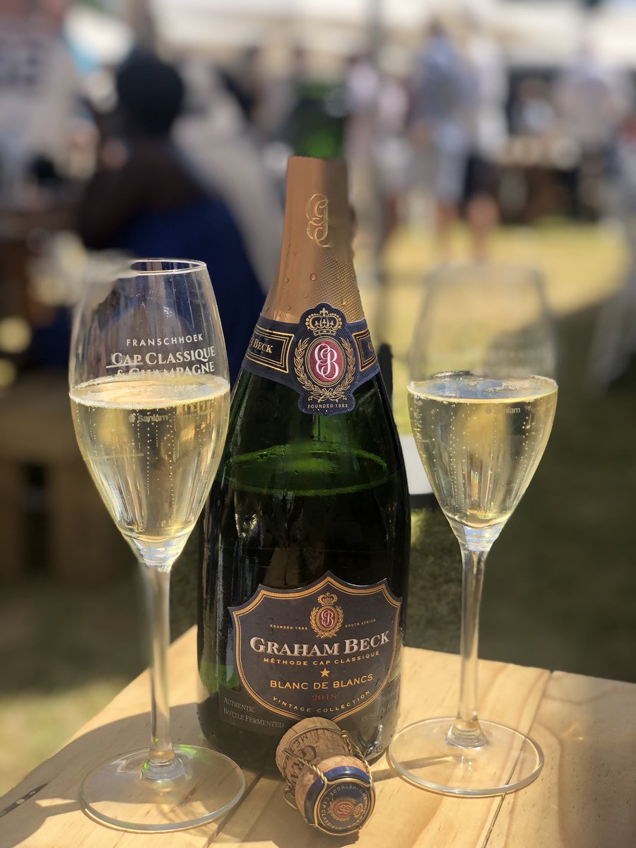 GodleySg's tweet photo. @GrahamBeckSA having a great time at the #fhkbubbly festival drinking this! https://t.co/Tnl9tJ42RB