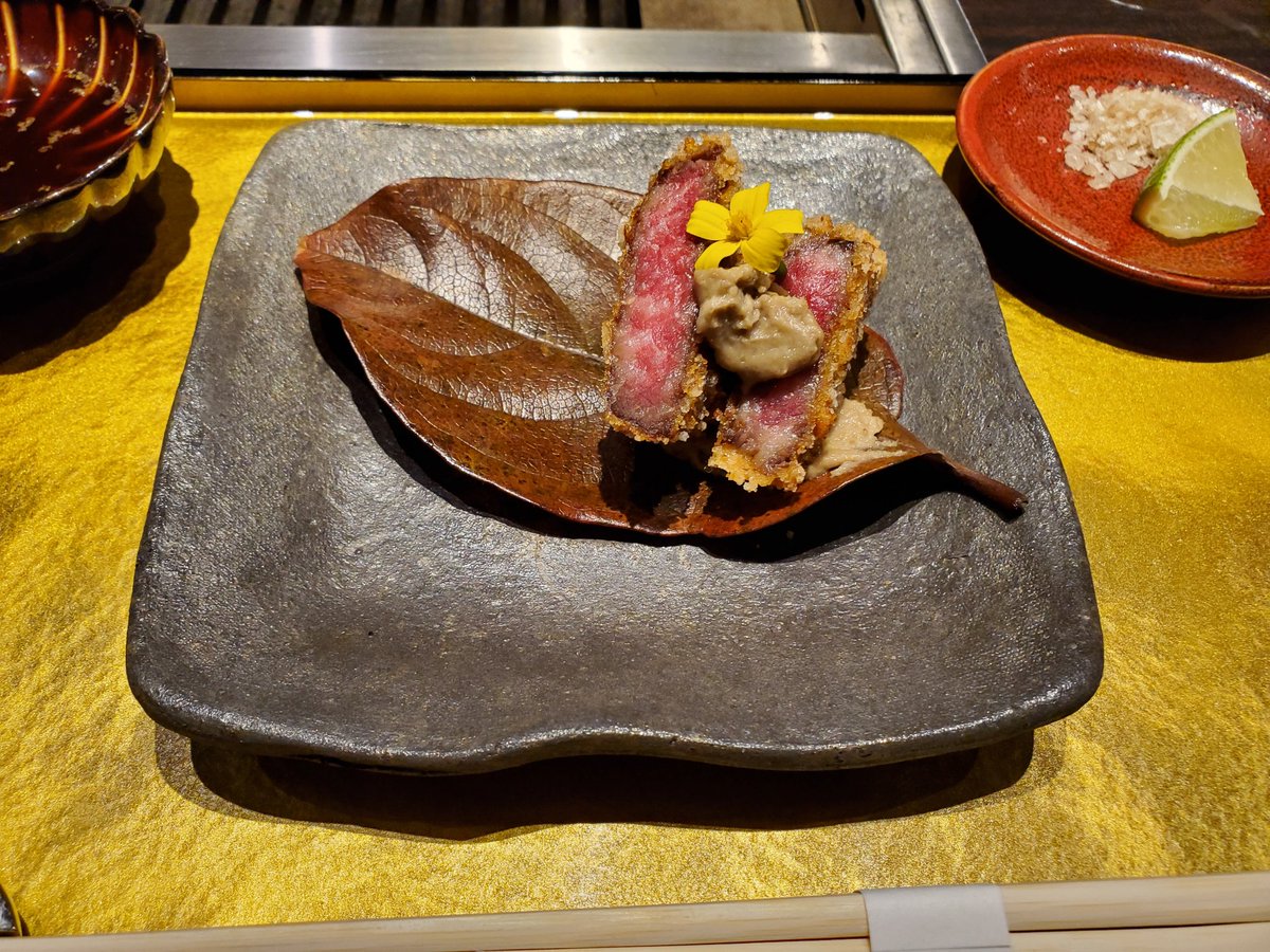 anikarato's tweet photo. 北新地　　神威でお肉いただく～ https://t.co/X0zJU5lKNF