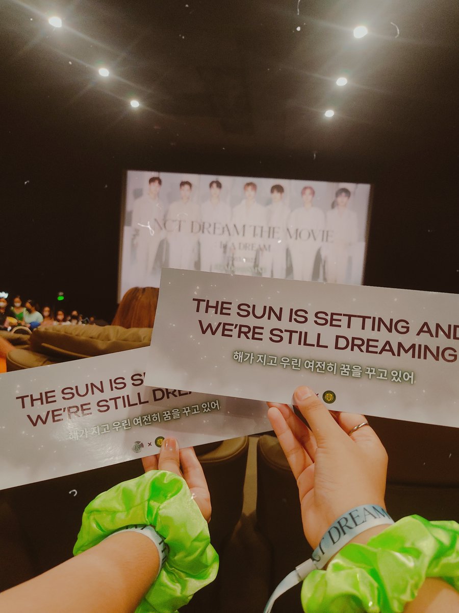 pascyyy's tweet photo. Had so much fun with @sunshynzz, ๐ tysm @nctdreamphsmne for organizing today's block screening, as well as the kit ~
#InADreamSMNE https://t.co/4T0pGkNkFM