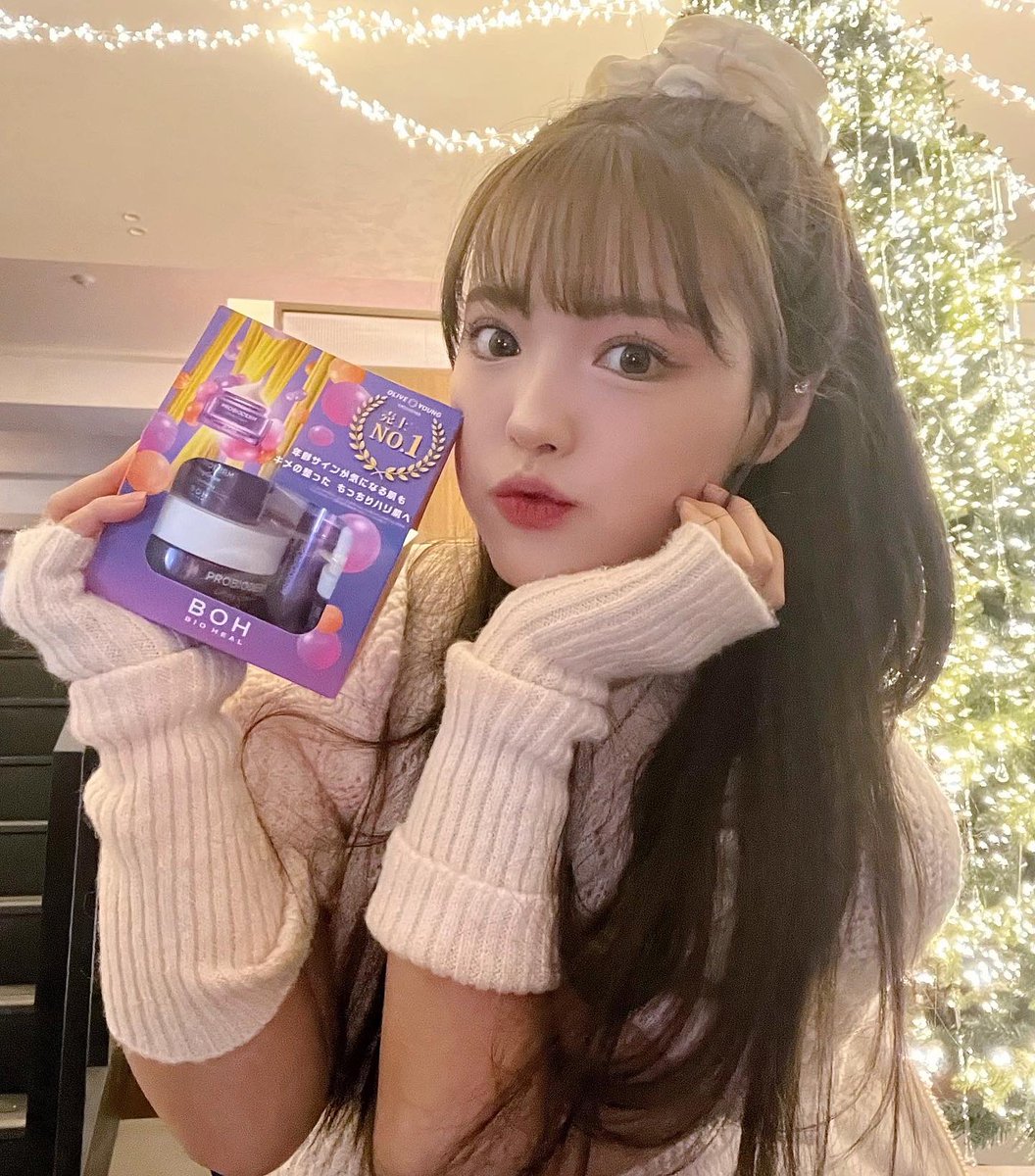 Geumheevely's tweet photo. オリーブヤング日本店舗で韓国スキンケア&amp;コスメ買うならこれ！💚✨
YouTubeのアップしました！！

人気商品がぎゅっと詰まったクリスマス限定コフレセットも紹介しています！

更にGumhee‘S シークレット500円OFF クーポンもありますのでぜひ動画チェックしてみてねー💗

https://t.co/F7s3FhdGPi https://t.co/mAsAsMHCZB