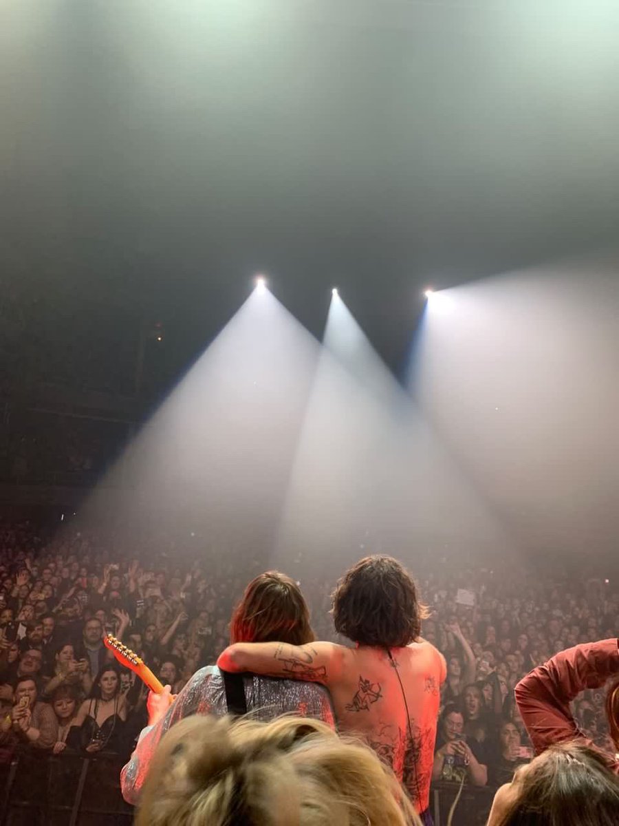 MÅNESKIN OFFICIAL on Twitter "📸 Måneskin on stage at