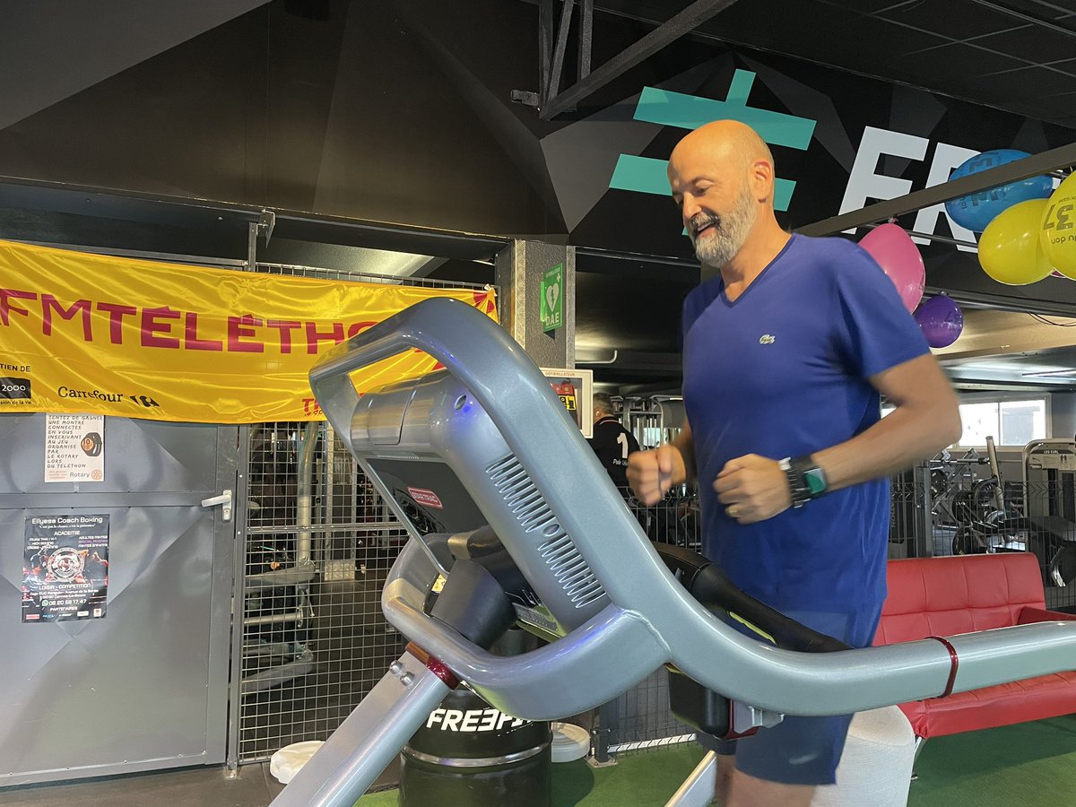 lblanchesfrance's tweet photo. @lblanchesfrance participe au @Telethon_France en compagnie de @Lucien_Tanghe, @RotaryFR @magalie_t chez #Freefit à @villedemougins https://t.co/kom3LmKfKN