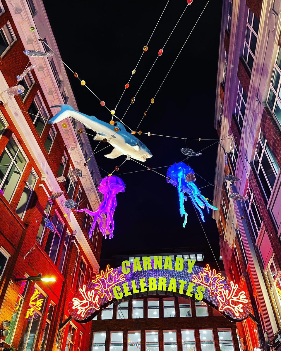 Chris Robbins tweet media