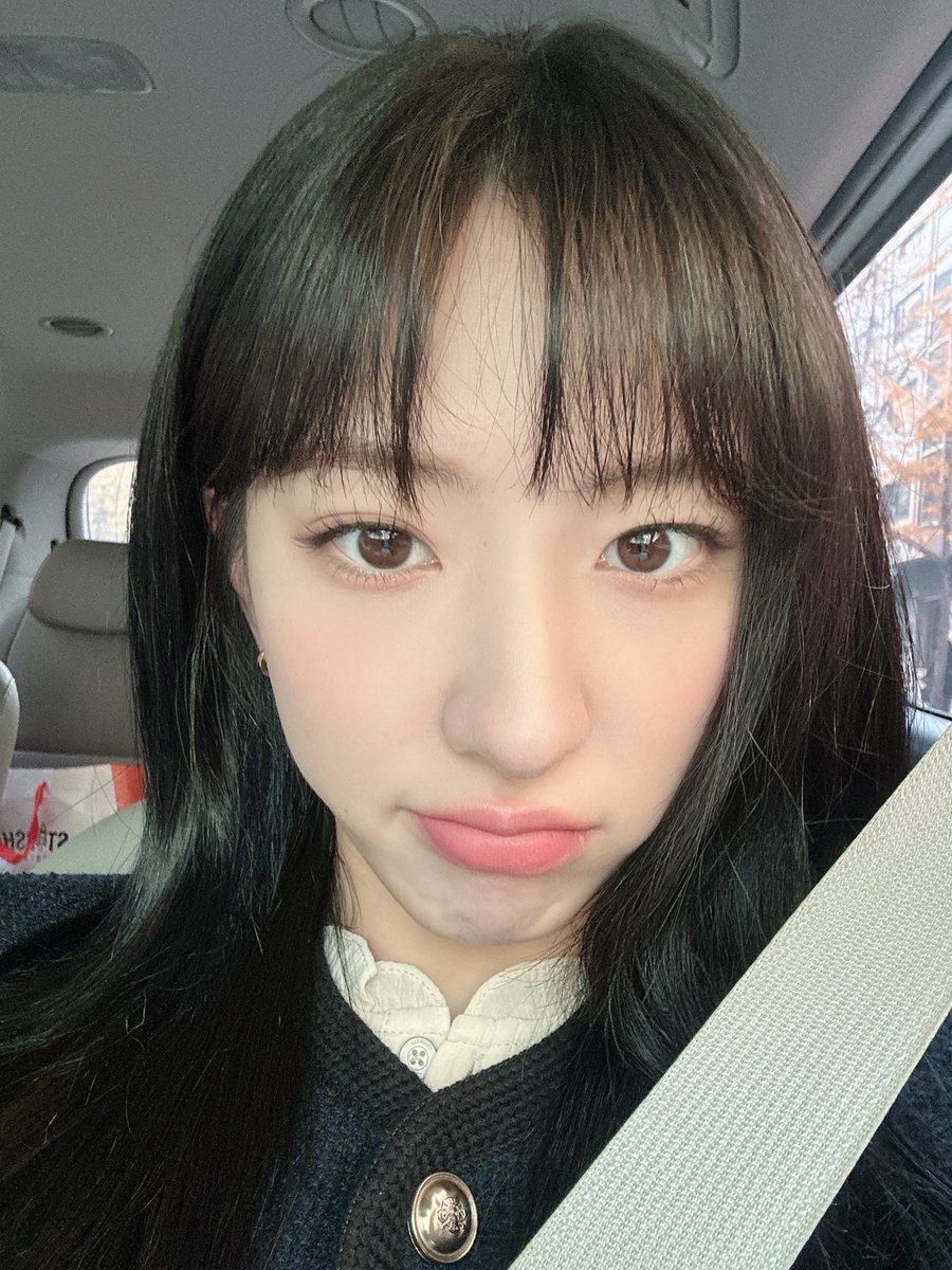 euncyclopedia's tweet photo. #EUNSEO #은서 https://t.co/iv6mPsPHeG