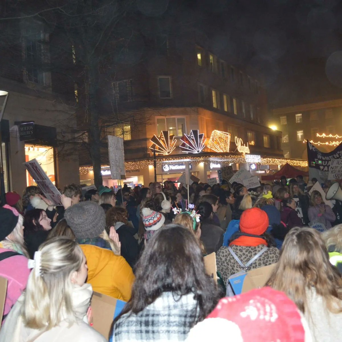 RTNDevon's tweet photo. Devon Live described Reclaim the Night Devon's Exeter march as "a huge crowd which shook town last night with their passion and energy 🔥"
Thank you to everyone who made this possible! We can't wait to bring the passion & energy to Torquay on Thursday!
#RTNDevon #reclaimthenight https://t.co/KSgFjAvcET