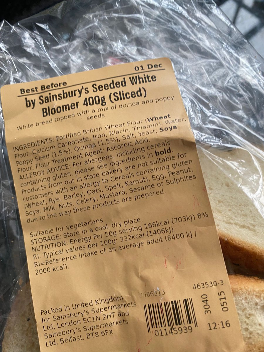 NigelSaidler's tweet image. @sainsburys why is there a plastic screw in the bread? Purchased from the edgware store @SainsburysNews
