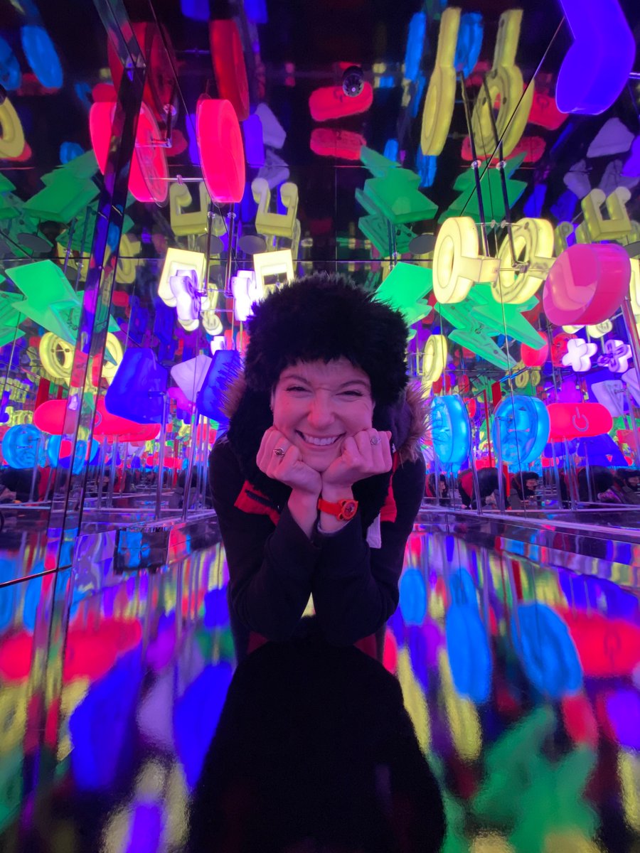 LaurenShotton's tweet photo. #virginmediaattheo2
What a cute little find- an infinity Room in the middle of the o2! π https://t.co/scBF9jv4dc