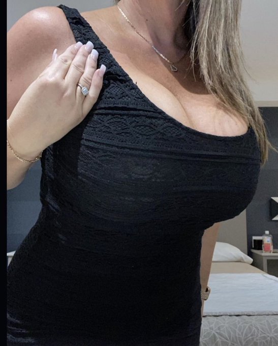 RT if you like my shapes  #onlyfansgirl  #onlyfansbabe  #sexy  #onlyfans #bigboobs #milf #slut #hardcock<a href="/tag/onlyfansgirl"class="tags">#onlyfansgirl</a><a href="/tag/onlyfansbabe"class="tags">#onlyfansbabe</a><a href="/tag/sexy"class="tags"><span>#sexy</span></a><a href="/tag/bigboobs"class="tags"><span>#bigboobs</span></a><a href="/tag/milf"class="tags"><span>#milf</span></a><a href="/tag/slut"class="tags"><span>#slut</span></a><a href="/tag/hardcock"class="tags"><span>#hardcock</span></a><a href="/tag/onlyfa"class="tags"><span>#onlyfa</span></a>