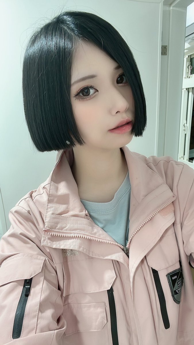 剪了短髮✨

好方便舒服😌 https://t.co/jeJPH49xNG