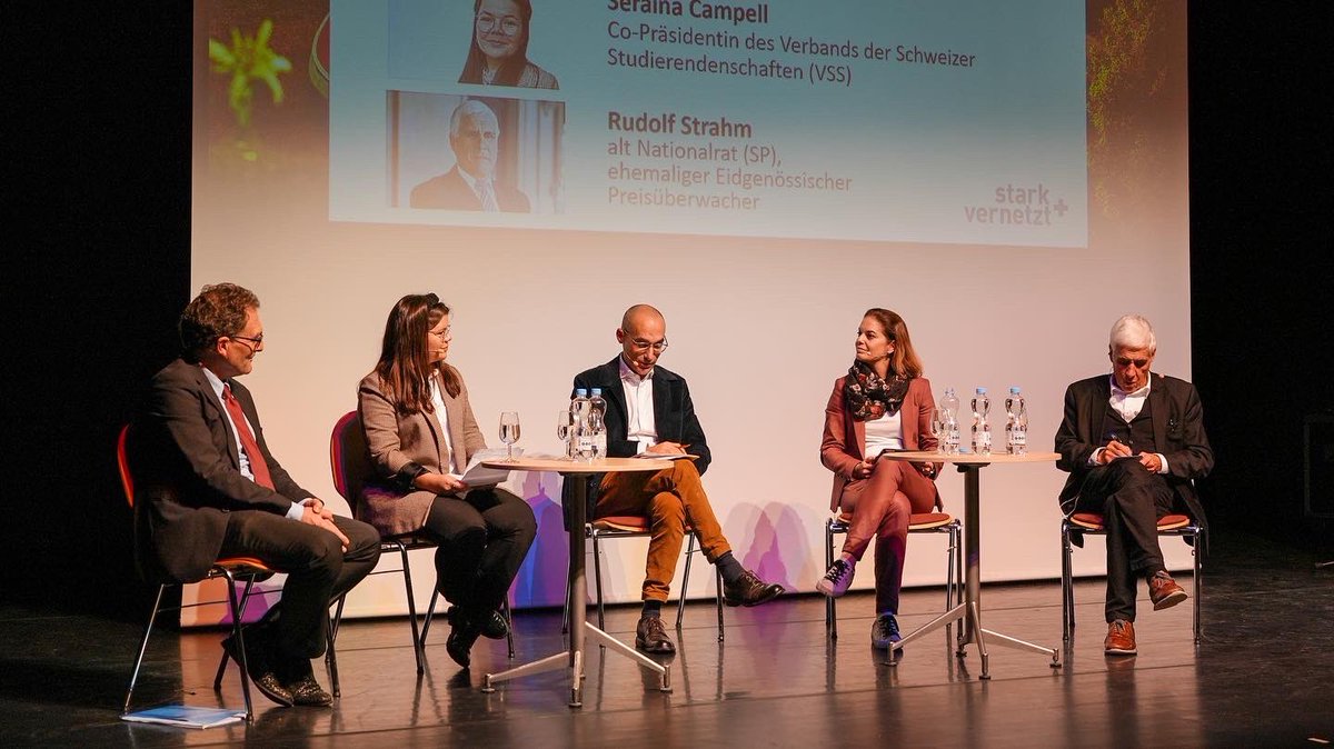 jfblliberal's tweet photo. Impressionen vom Anlass von Stark + Vernetzt zum Thema „die Schweiz in Europa“ 
Den kompletten Rückblick findet ihr hier: https://t.co/uxHutj4e7Z https://t.co/D5fPZgisoq