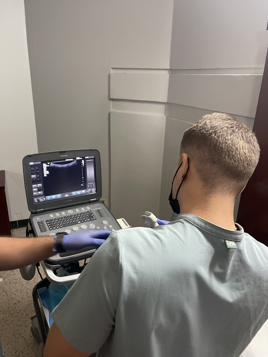 MarioValentinMD's tweet photo. A couple days ago in the VSIG Ultrasound Workshop! Really fun experience and a great opportunity to learn something new. 🫀 https://t.co/xtjiwlpxSN