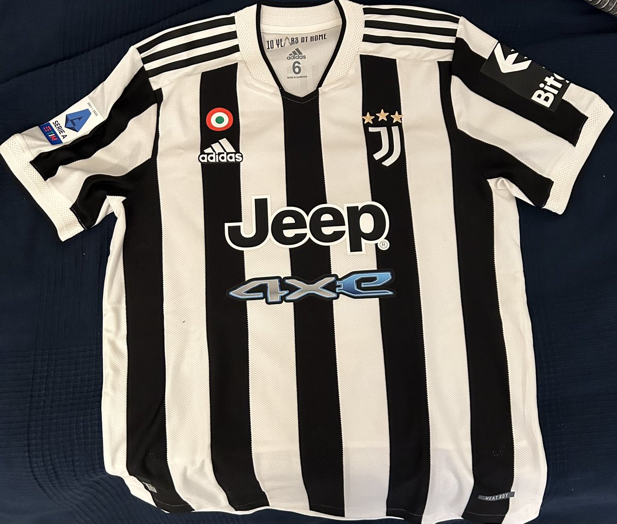 ftballwrld_'s tweet photo. 🚨#GiveawayAlert
 
Christmas GIVEAWAY! 🎄🎅

You have the chance to win an official 2021-22 Federico Chiesa signed shirt!

All you have to do is:

1. Follow ✅
2. Like 👍
3. Retweet 🔃

…and you’re done!!

Winner announced on Thursday 8th December!
#Giveaway #Giveaways #football https://t.co/QOP4O9a5tp