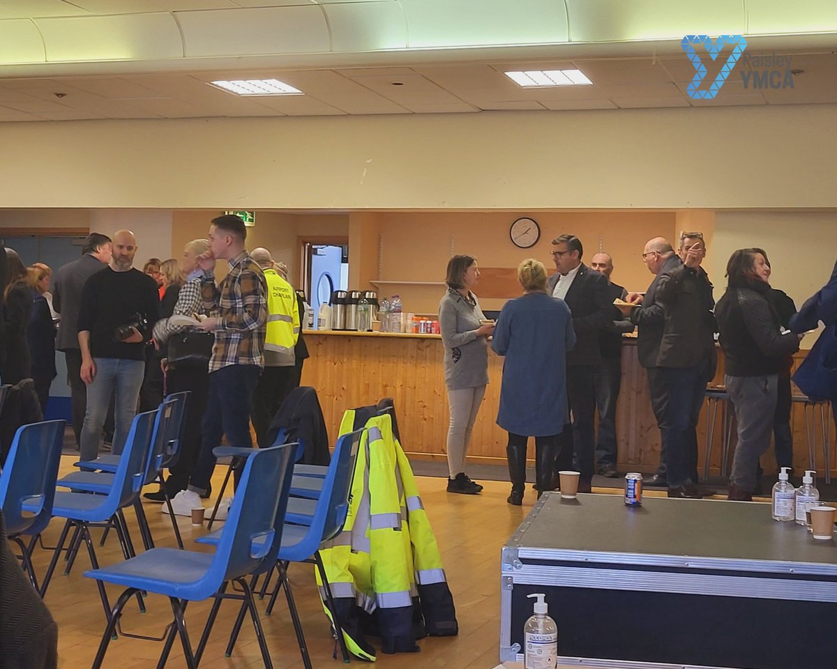 YMCAPaisley's tweet image. Proud to represent ourselves at the Flightpath Fund end of year event hosted by Erskine Arts! We are massively grateful for all their support 💯🎉#flightpathfund #paisley #paisleyymca #renfrewshire