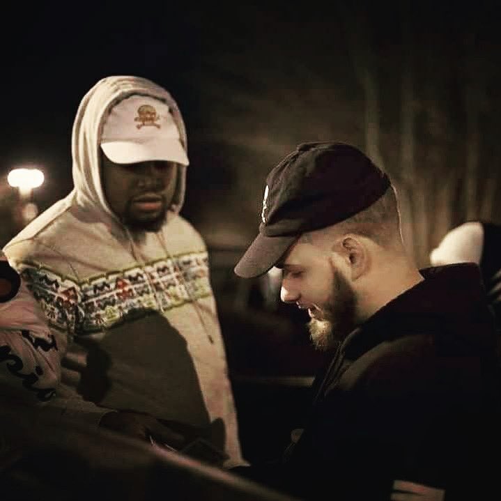 its8080's tweet photo. Happy born day to smoke champ💨
@pookasso 
.
.

#jasonvsfreddy #jadakiss #fabolous #80proofentertainment #80proof #8080 https://t.co/3CJMWi8eZT