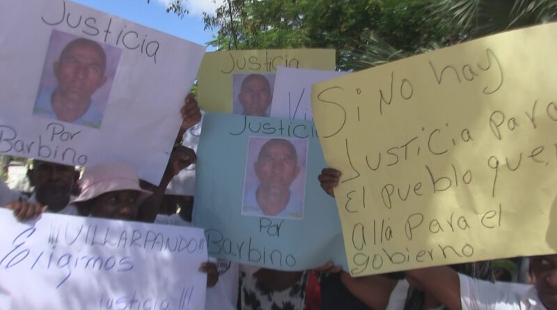trabajadores_rd's tweet photo. 🧵Comunitarios de Villarpando rechazan turbio acuerdo impuesto mediante la coacción https://t.co/JBhO0vrPed