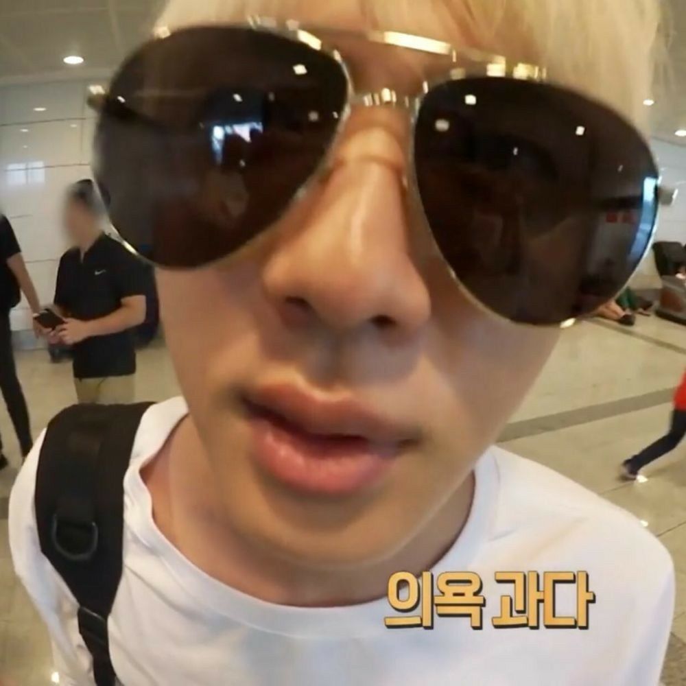 jkscenry's tweet photo. pérolas de kim seokjin que nunca deverão cair no esquecimento - a thread https://t.co/tfh6ZgIhhB