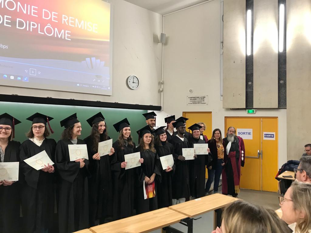 ComGegenaa's tweet photo. Remise des diplômes  #Master3G @universitereims. Promotions 2020, 2021 et 2022 des parcours #GEORIS et #AGP https://t.co/1P9IiM0uYH