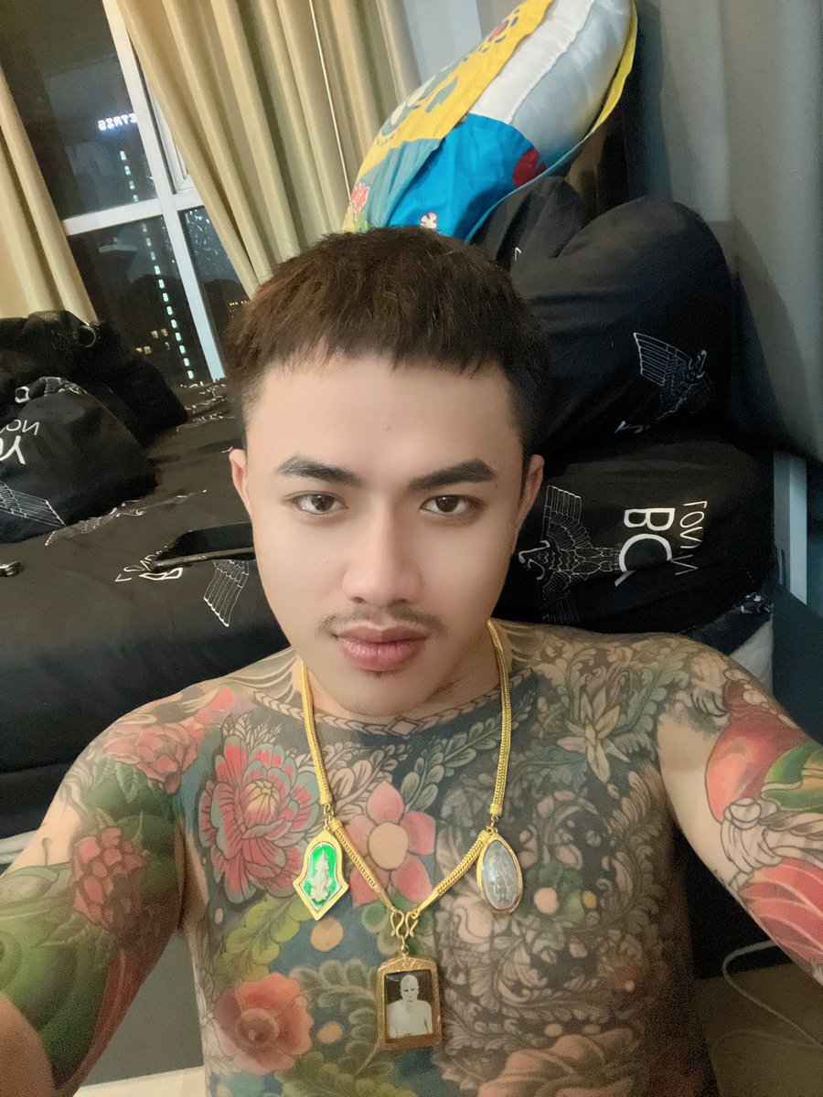 ballka16's tweet photo. ลาดกระบังเงี่ยนๆ https://t.co/GxCHSVLOvy