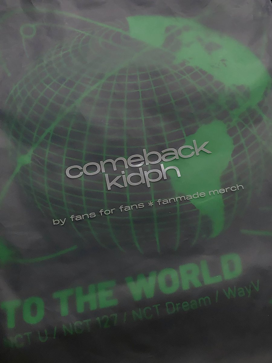 wintearszn's tweet photo. copped this cool shirt earlier ๐ซฃ THANK U SO MUCHHHH @comebackkidph + @nctdreamphsmne & ate @aenndoks ๐ฅน๐๐๐
#InADreamSMNE https://t.co/NZ8oWBMT2J