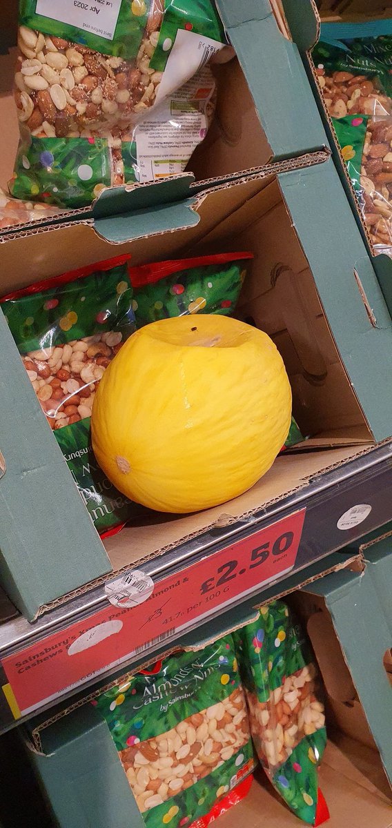 BuckmasterJanet's tweet image. Well that didn't work. This is today's offering. This removing best before dates is working against the consumer. I have had to cut back as the fresh fruit and veg not lasting the week. Not healthy but reduces my waste